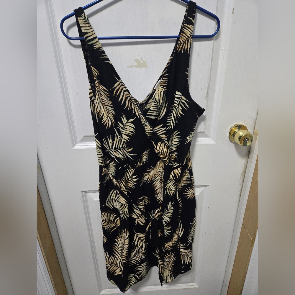 H&M sleeveless v neck wrap print dress size XL